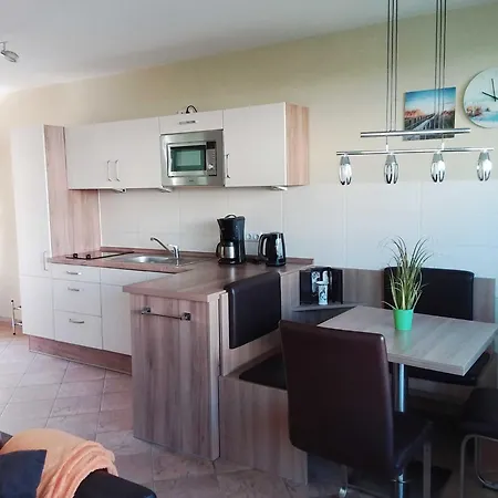 Kuestenwald - Borstels Kajuete Muritz