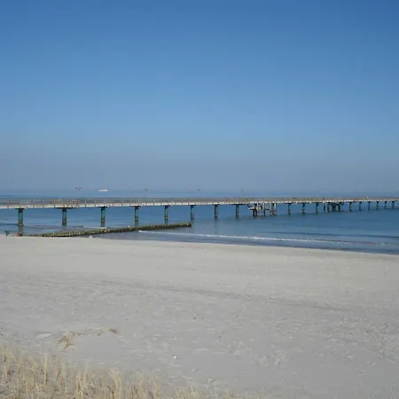 Kuestenwald - Borstels Kajuete * Muritz