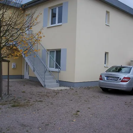 Kuestenwald - Borstels Kajuete 아파트 Muritz